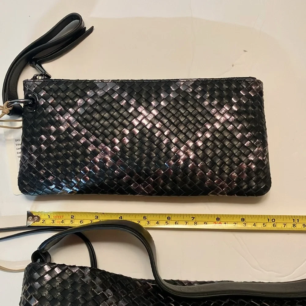 NWT HOBO Bag Purse with Matching Wristlet Super Cute! New with tags Black - Picture 4 of 13